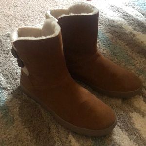 Koolaburra by Ugg women’s Chestnut Short Boot